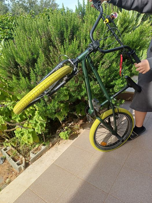 Bicicleta BMX Wipe 500 – 20”