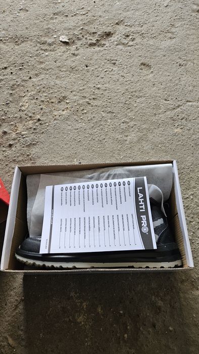 Sprzedam buty robocze Lahti Pro.