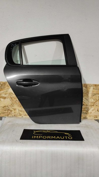 Porta trás dirteita Peugeot 208 II