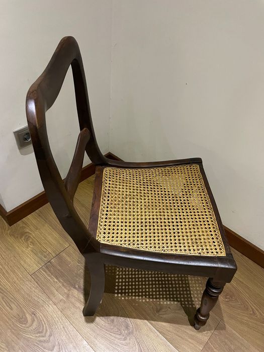 Cadeira antiga em Pau Santo estilo Romântico