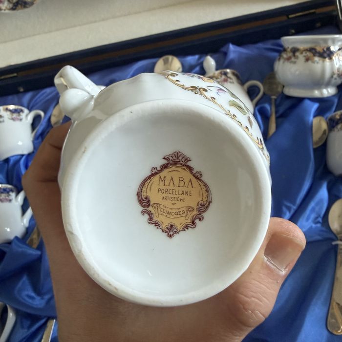 Conjunto de porcelana M.A.B.A T limoges