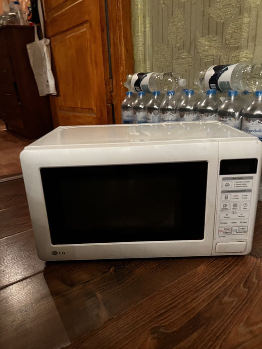 Мікрохвильова піч LG Модель: MS1949G