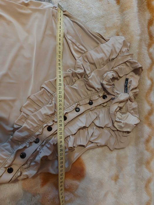 Вечірнє плаття бежеве