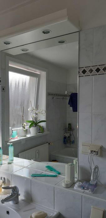 Lampa nad lustro do lazienki