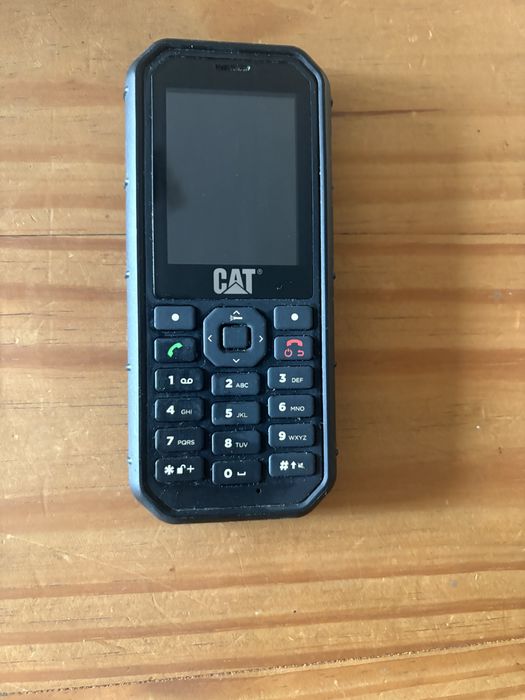Telemóvel CAT B26 (2.4'' - Dual SIM - Preto)