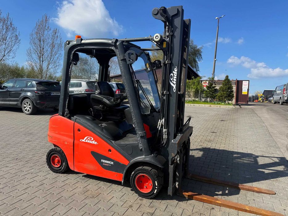 Вилковий навантажувач Linde H20T газ, Triplex 5.45 м, бічне зміщення, позиціонер вил, 2017 рік