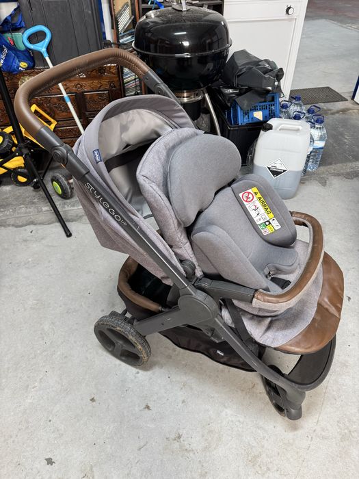 Carrinho de bebe chico trio