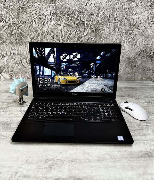 Ігровий Ноутбук DELL / NVIDIA MX130 / intel i5-8400H / DDR4 8GB / SSD 256 GB