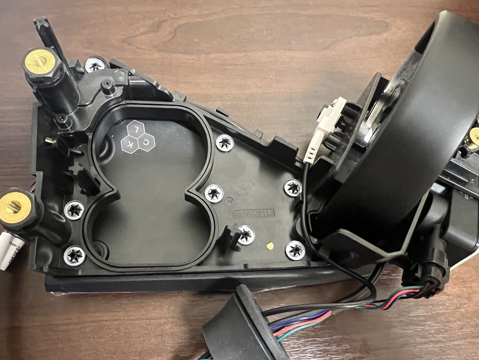 Лючок Порта Зарядки Tesla Model 3 Y S X Plaid Тесла