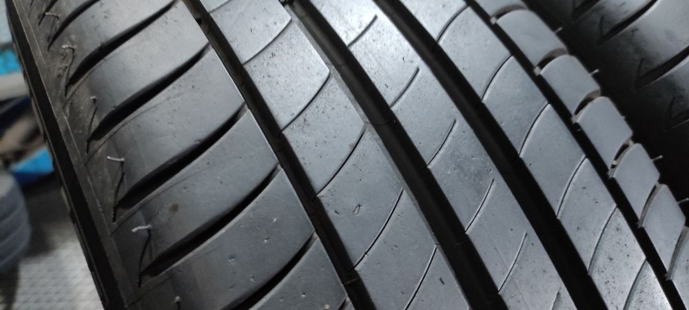 Pneus 215/55/18 semi novos