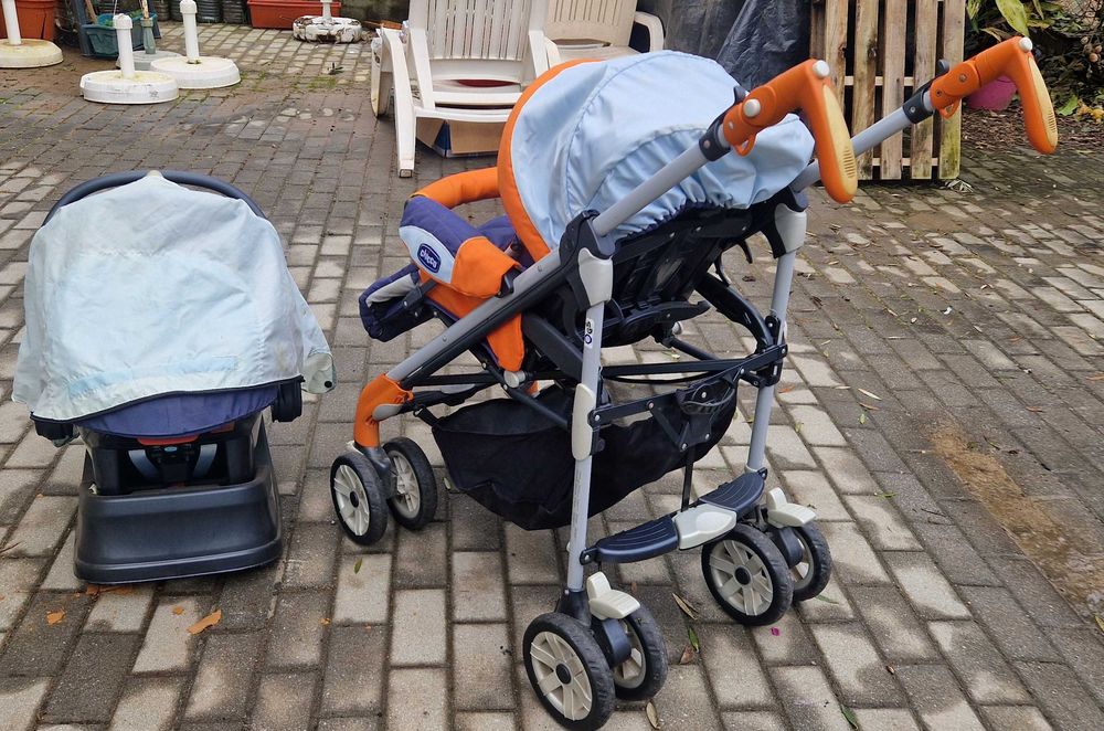 Vendo carrinho Chicco modelo Ct 0.1 com o Ovo e mais equipamentos