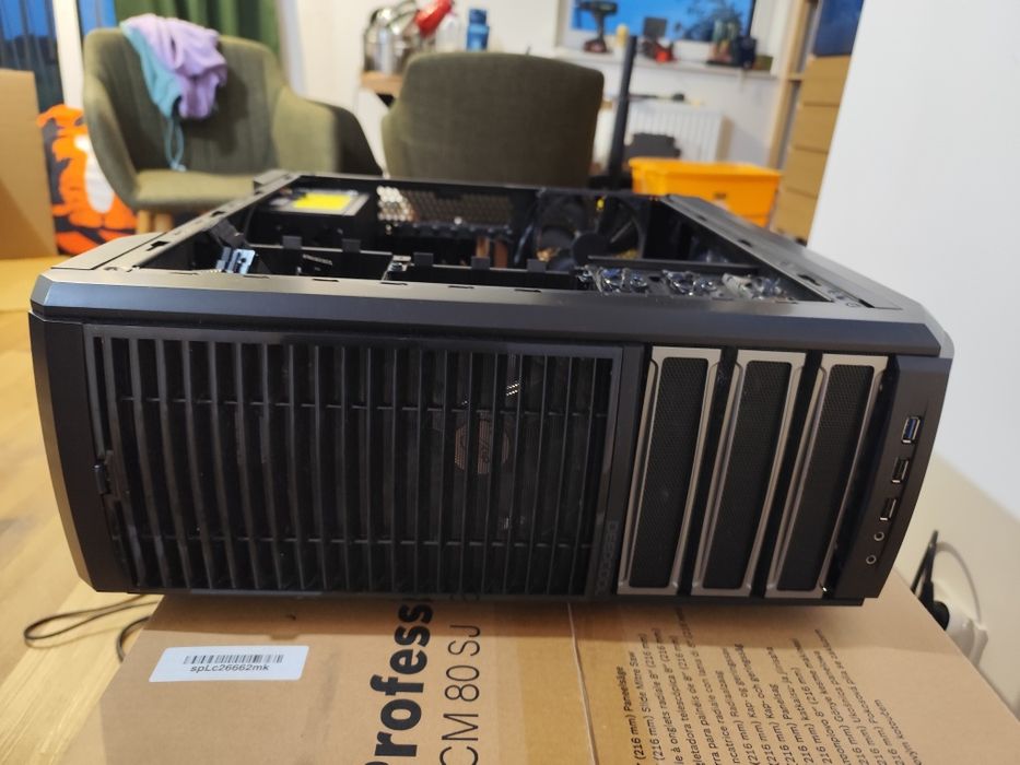 DeepCool Kendomen (białe podświetlenie) — Midi-Tower ATX