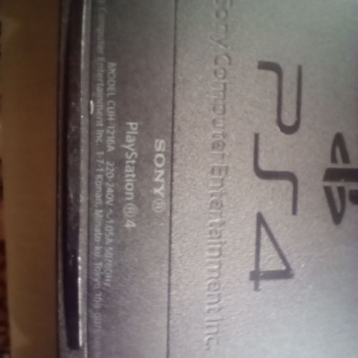Продам Sony PS4 1tb