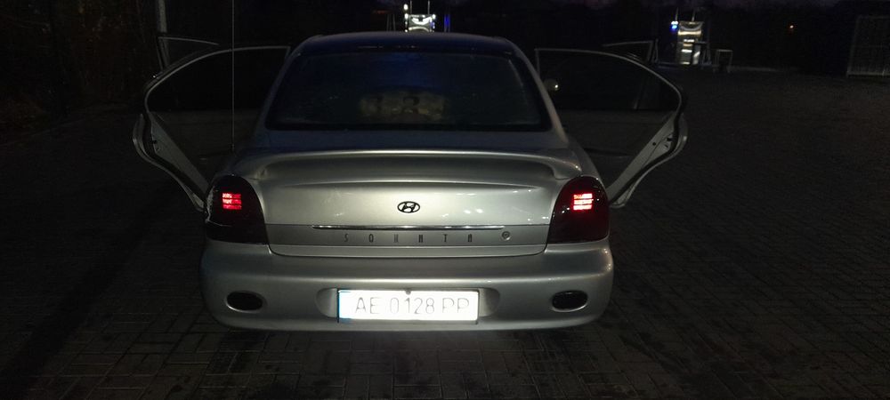 Хюндай соната 2001г.