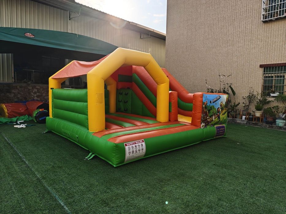 Insuflável com vários temas