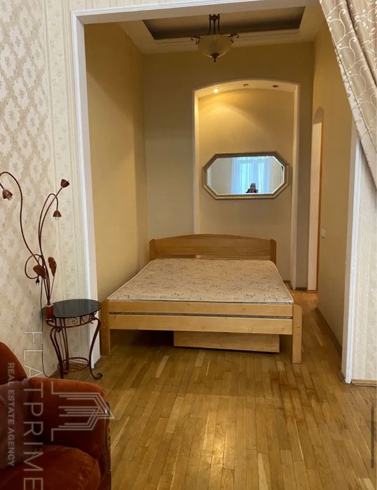 Центр! Вигідна ціна Метро Университет Золоті Ворота