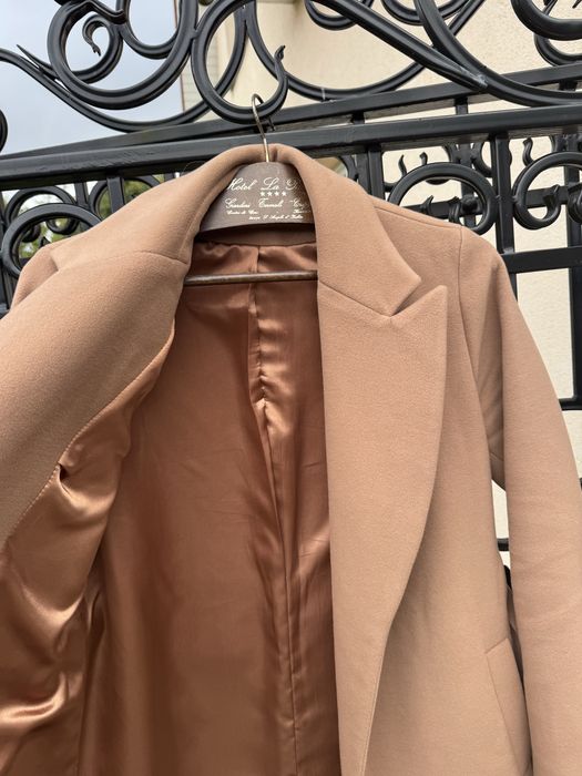 Осіннє пальто xs-s