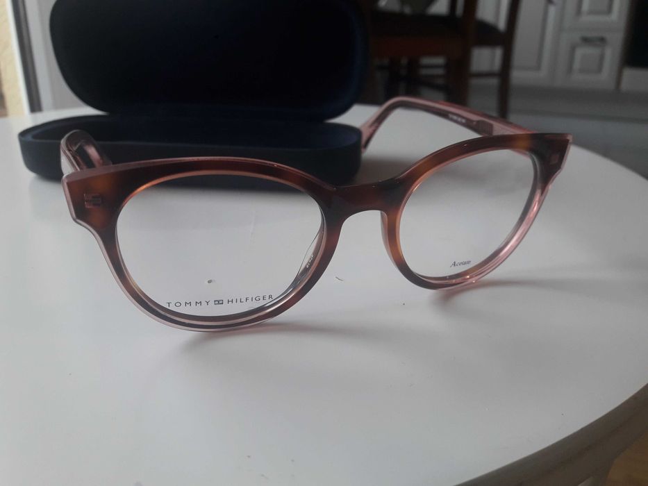 Oprawki okularów Tommy Hilfiger