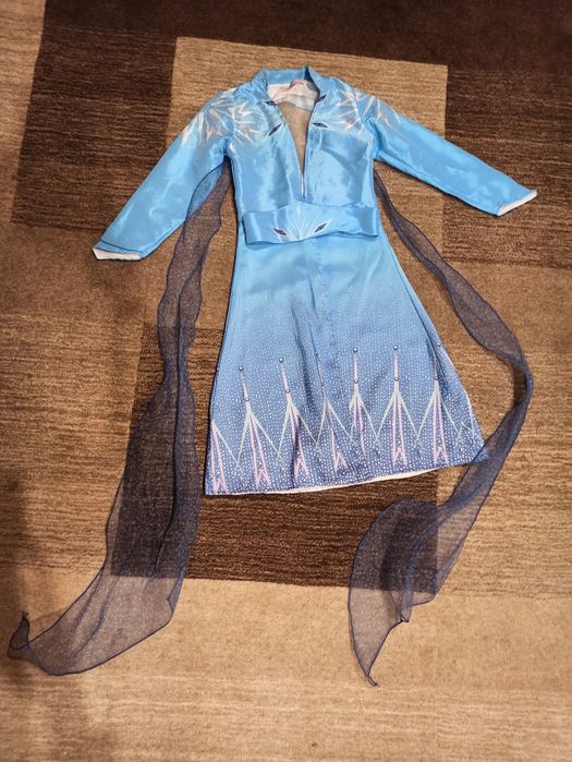 Przebranie za Elsę - Kraina Lodu