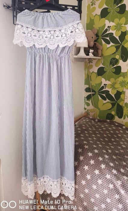 Sukienka maxi z koronką