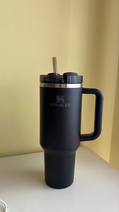 Copo Térmico Stanley Quencher H2.0 FlowState Tumbler 1.18L Preto
