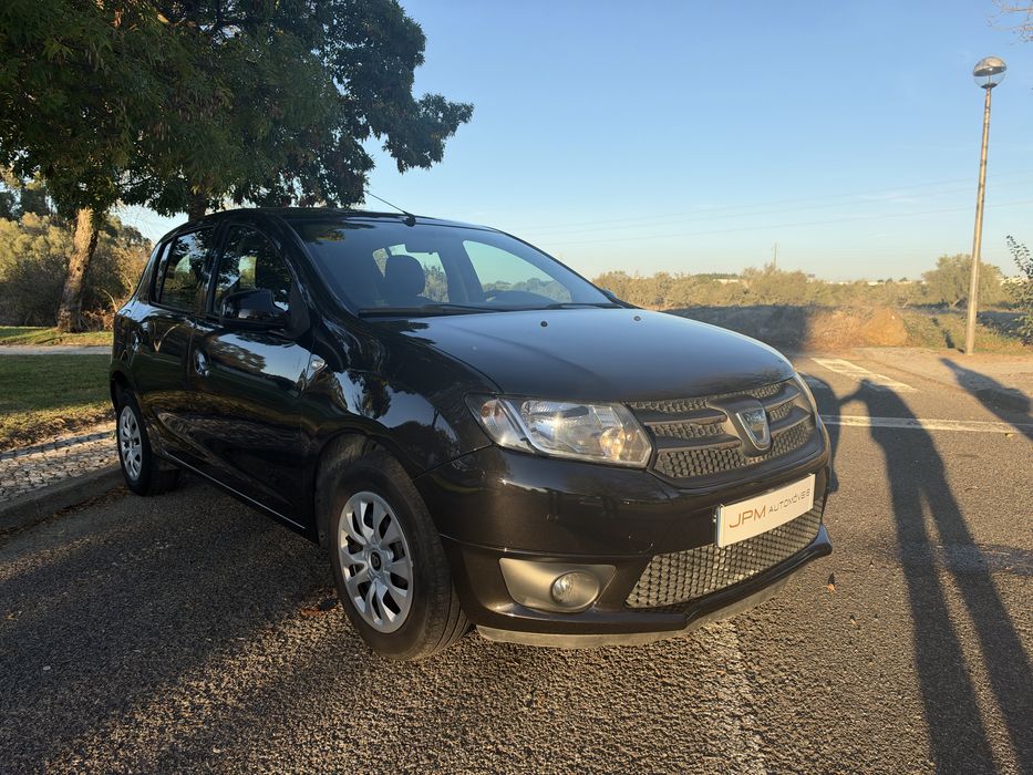 Dacia Sandero 1.2i (16v) - Bi-Fuel - 18 Meses de Garantia