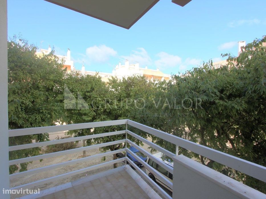 Apartamento T2 com parqueamento, Costa da Caparica
