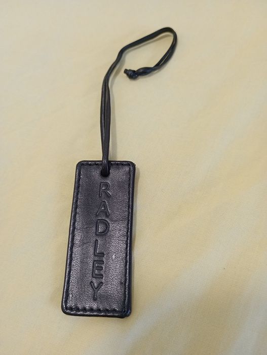 Брелок шкіряний Radley для сумочки жіночої