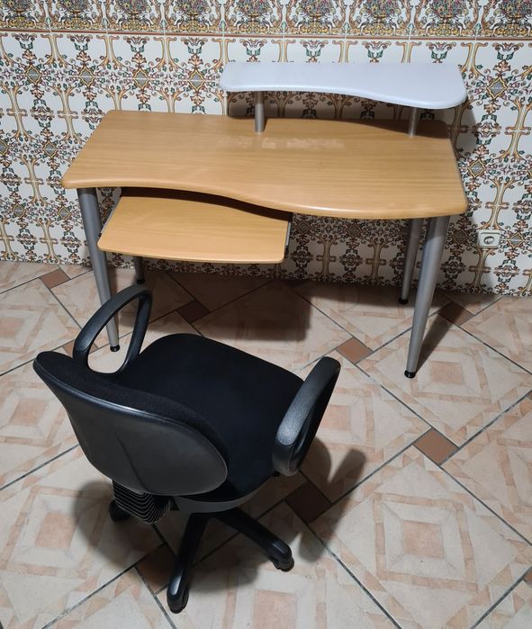 Conjunto de Secretaria e cadeira