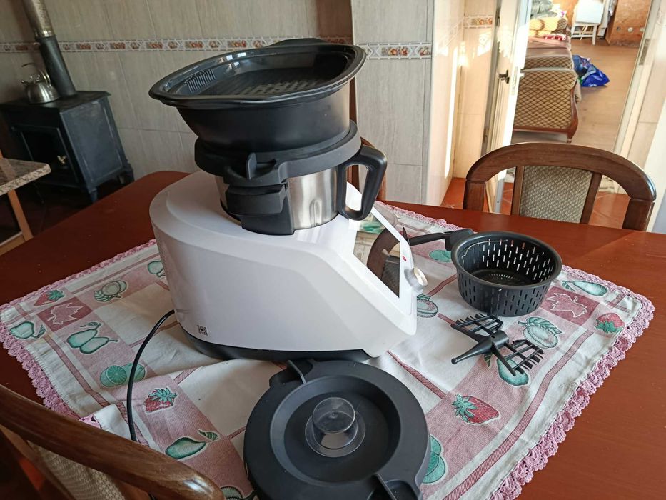 Robô de Cozinha Monsieur Cuisine