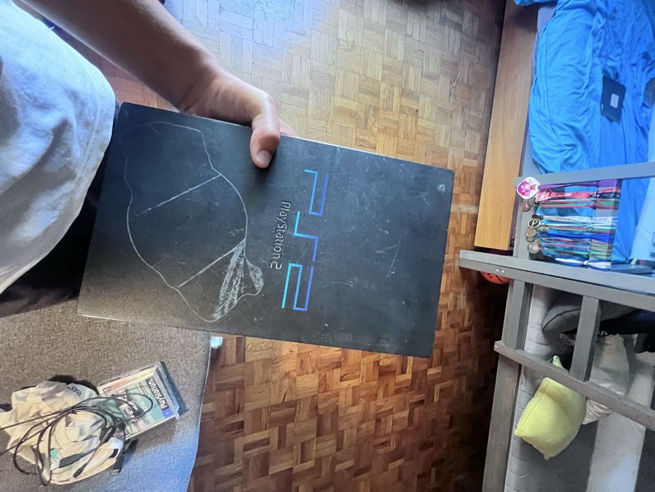 PlayStation 2 com jogo