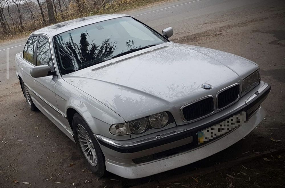 Продам Бмв е38 bi tirbo 3.9