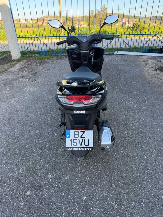 Suzuki Burgman EX 125 com 1347 km