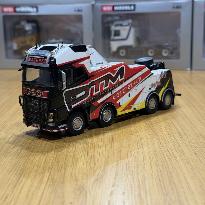 Model 1:50 WSI Volvo FH4 Glob XL 8x4