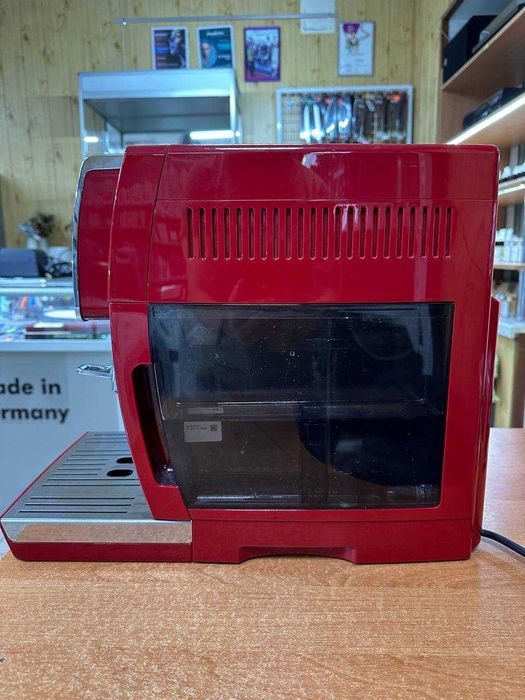 Кавомашина DeLonghi 
EСAM 358.15 R з Німечинни Б\В