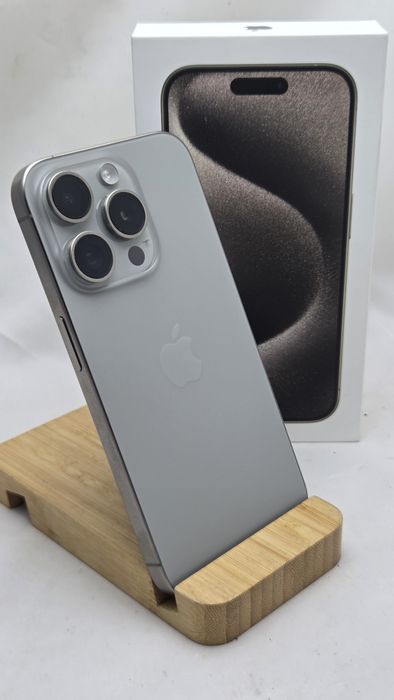 Telefon iPhone 15 Pro 128GB stan idealny bateria 89% bez ryski