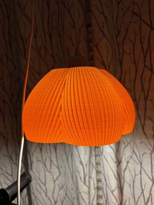 Абажур ,, Квіткова тінь ,,