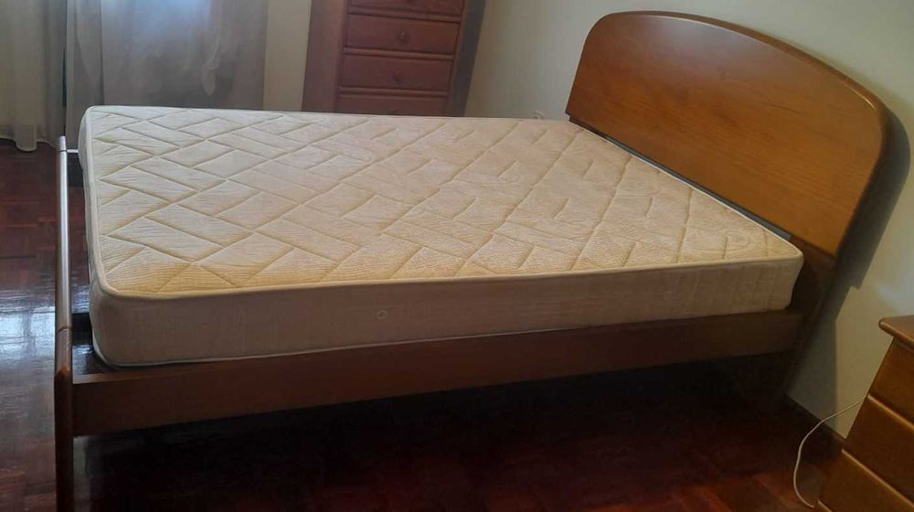 Colchão de molas - Cama