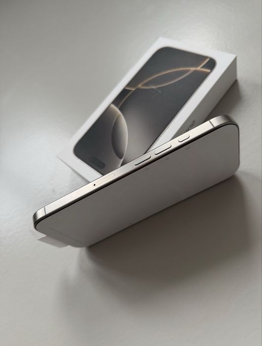  Apple iPhone 16 Pro Max 256GB Natural Titanium / 96% / idealny