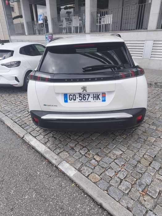 Vendo Peugeot 2008 eléctrico