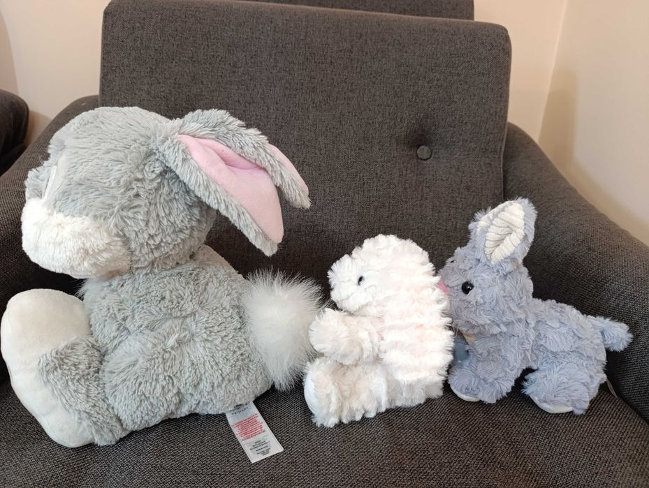 Кролики, зайчики м'які іграшки