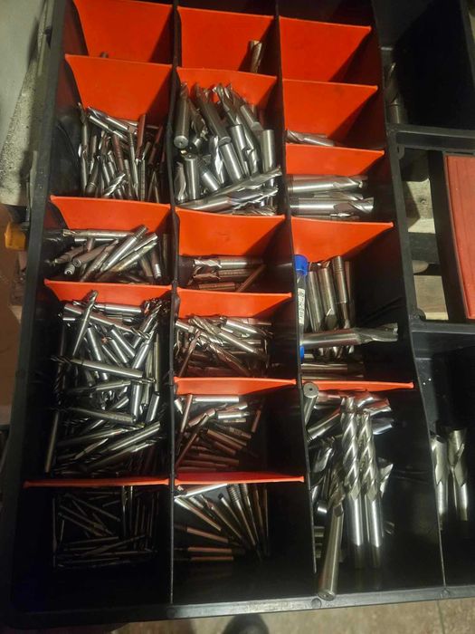 Frezy trzpieniowe HSS Dolfamex, Fanar i inne