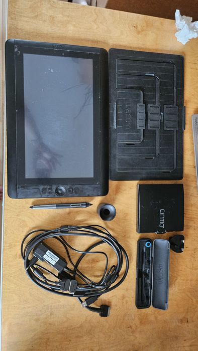 Wacom Tablet graficzny Cintiq 13 HD Pen and touch