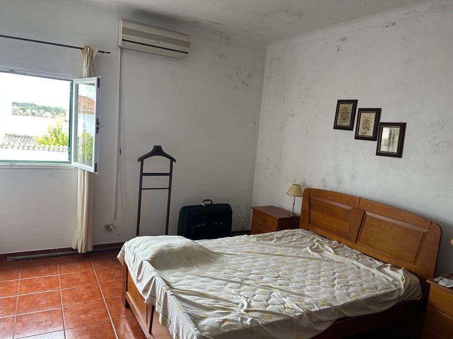 Moradia T2 com 2 WC e Quintal – Assumar (Monforte)