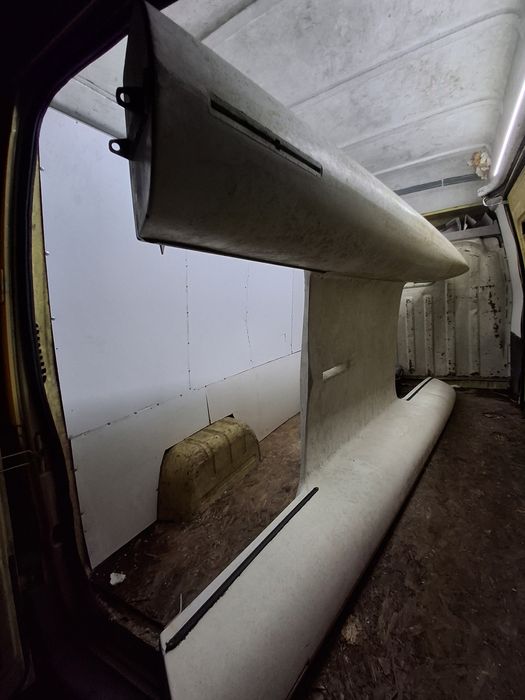 Catamaran para reparação