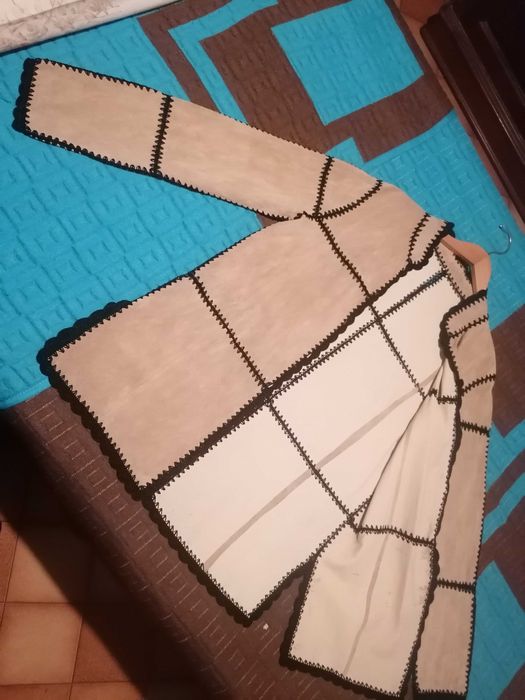 Casaco Pele genuína e bordado