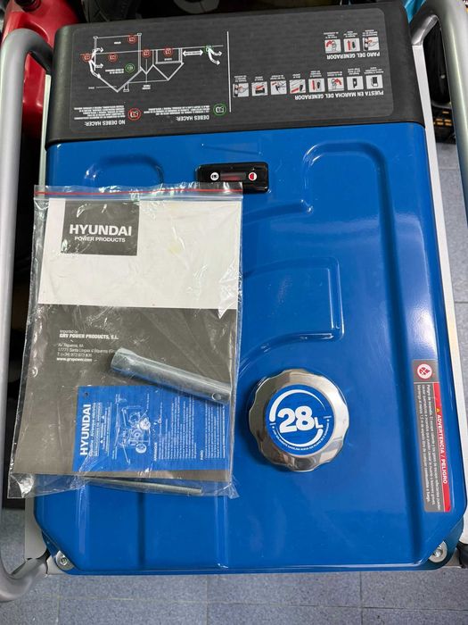 Gerador Hyundai HHY7000FE 5.5KW - Rigorosamente novo e sem uso
