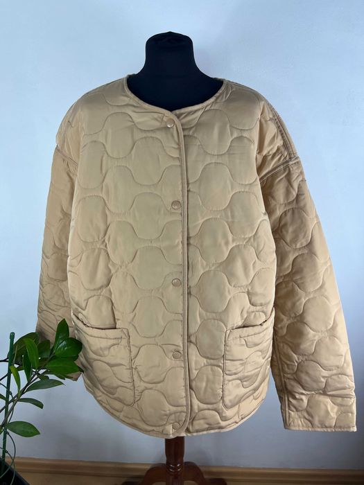 Beżowa nude kurtka pikowana wiosenna na co dzień Rainbow rozmiar 46
