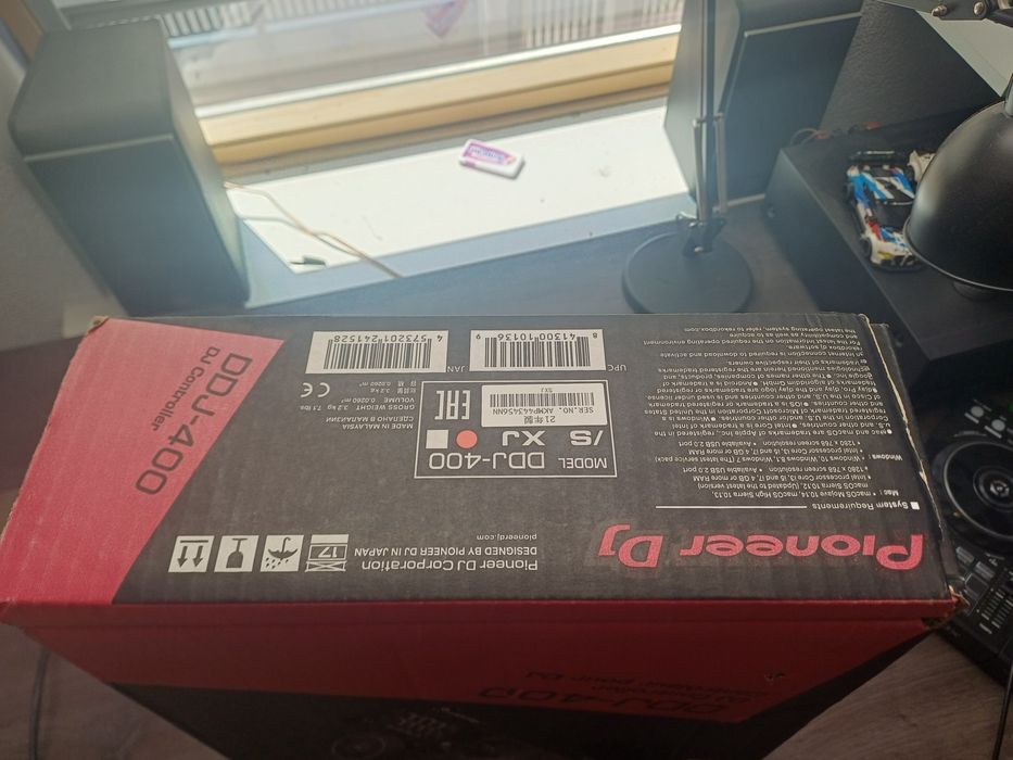Pioneer DDJ-400.