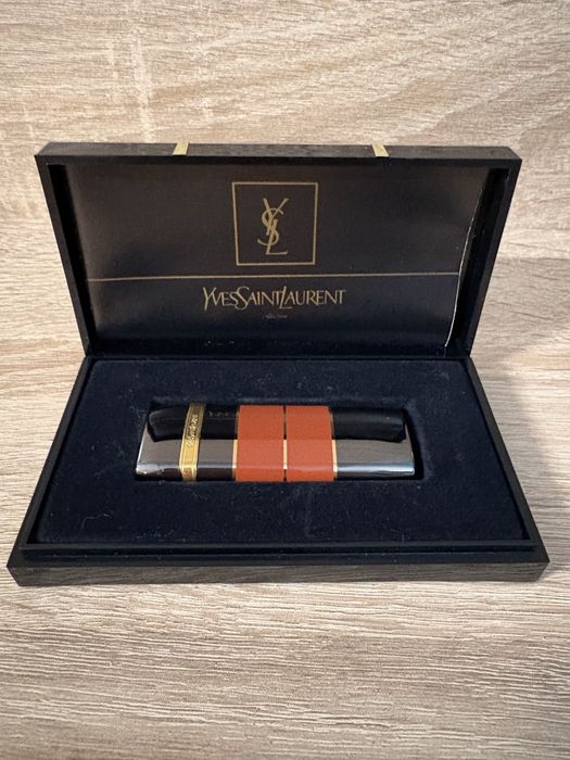 vintage zapalniczka gazowa Yves Saint Laurent (YSL)